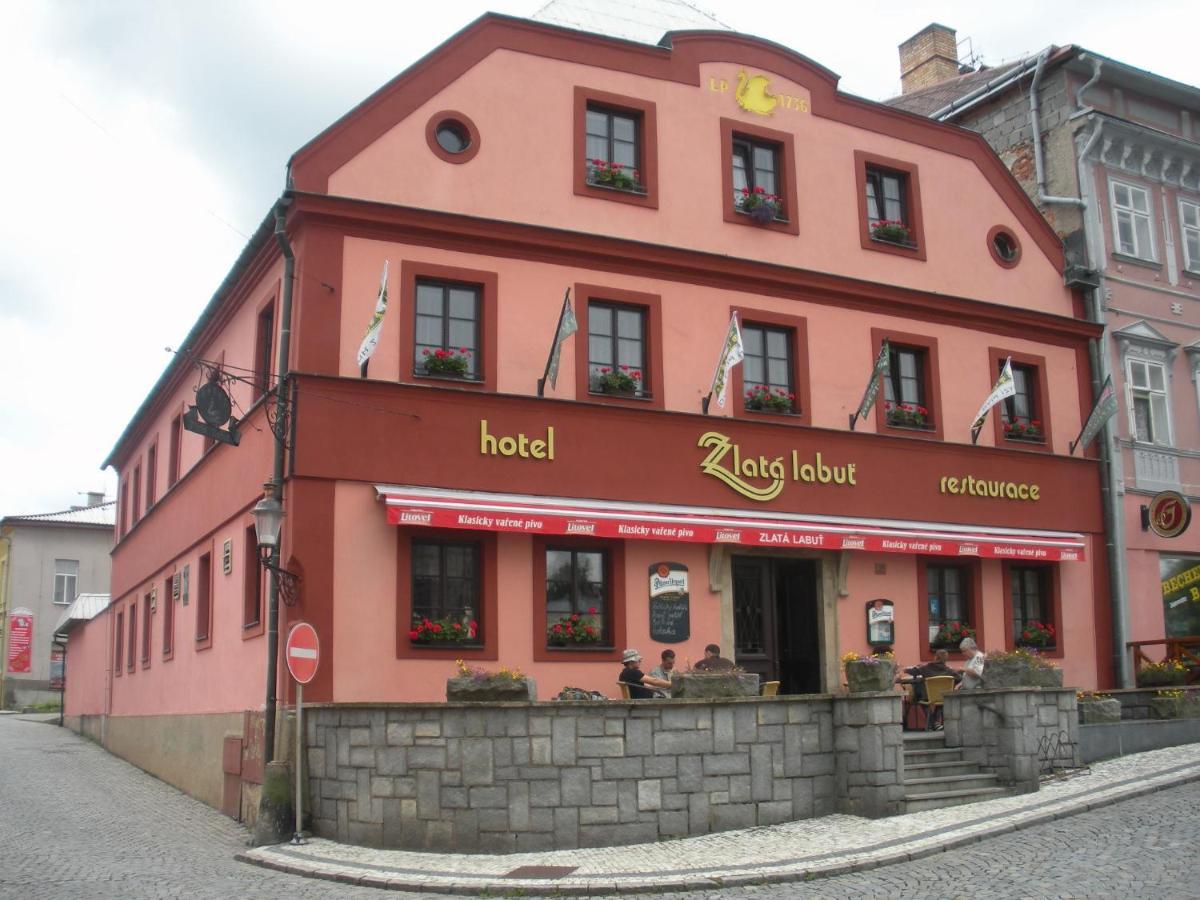 Hotel Zlata Labut Králíky Exterior foto